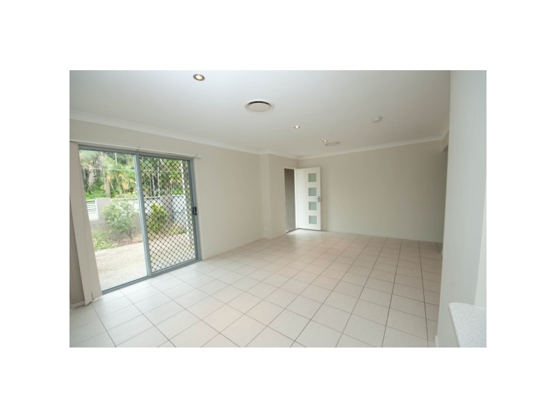 2/18 Little Jenner Street, Nundah QLD 4012