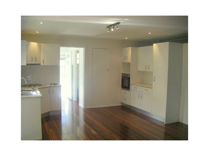 207 Melton Rd, Nundah QLD 4012