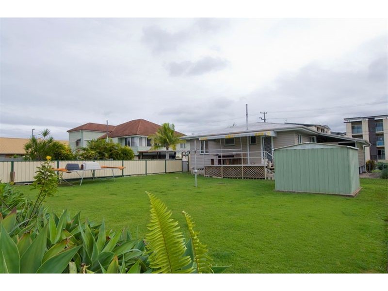 207 Melton Rd, Nundah QLD 4012