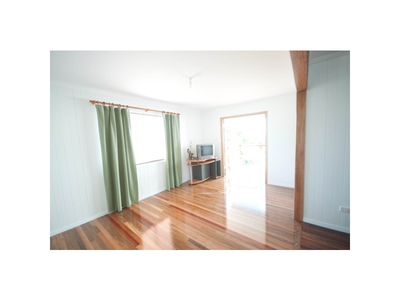 6 Lima Street, Nudgee Beach QLD 4014