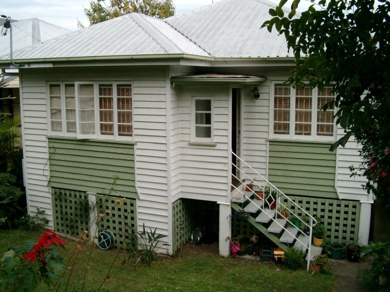 9 Sixth Avenue, Windsor QLD 4030