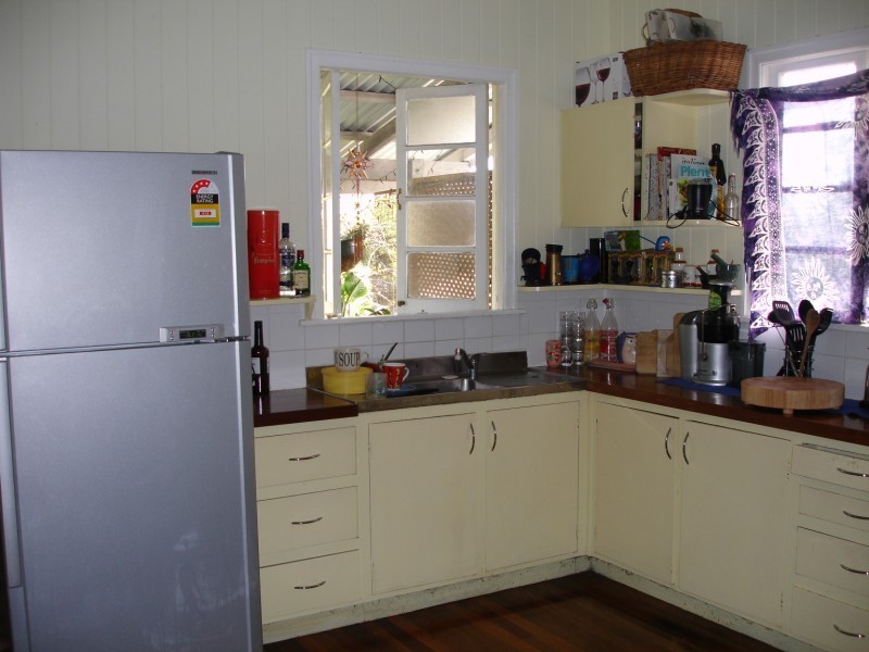 9 Sixth Avenue, Windsor QLD 4030