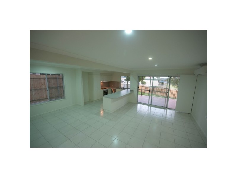 27 Bowd Pararde, Wavell Heights QLD 4012