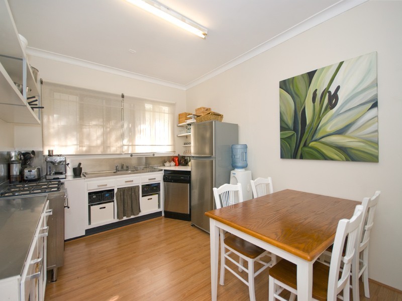 9 Main Ave, Wavell Heights QLD 4012