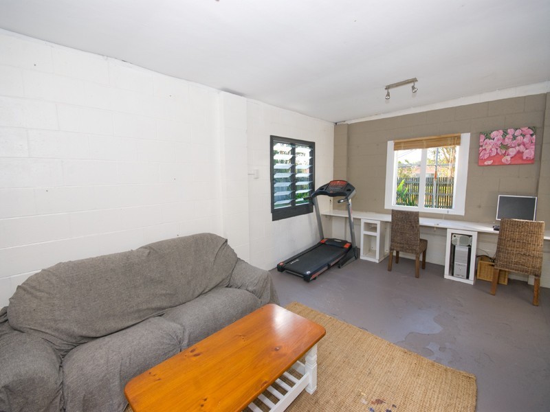 9 Main Ave, Wavell Heights QLD 4012