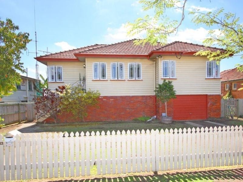 33 Highlands Street, Wavell Heights QLD 4012