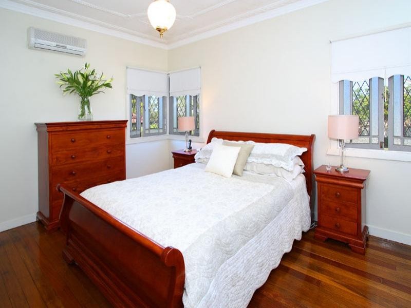 33 Highlands Street, Wavell Heights QLD 4012