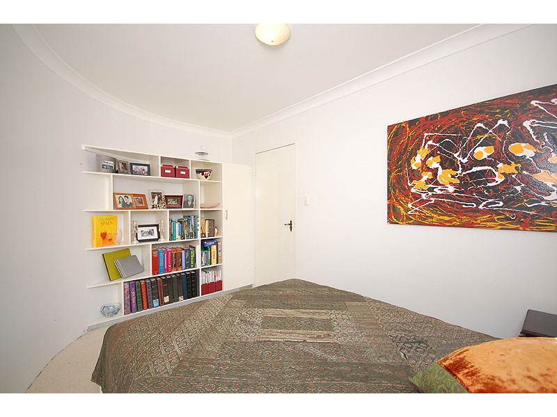 4/25  Merthyr Road Cnr Abbott Street, New Farm QLD 4005