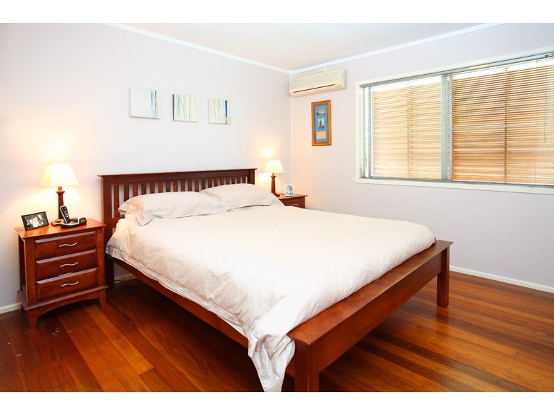 18  Pinewood Street, Geebung QLD 4034
