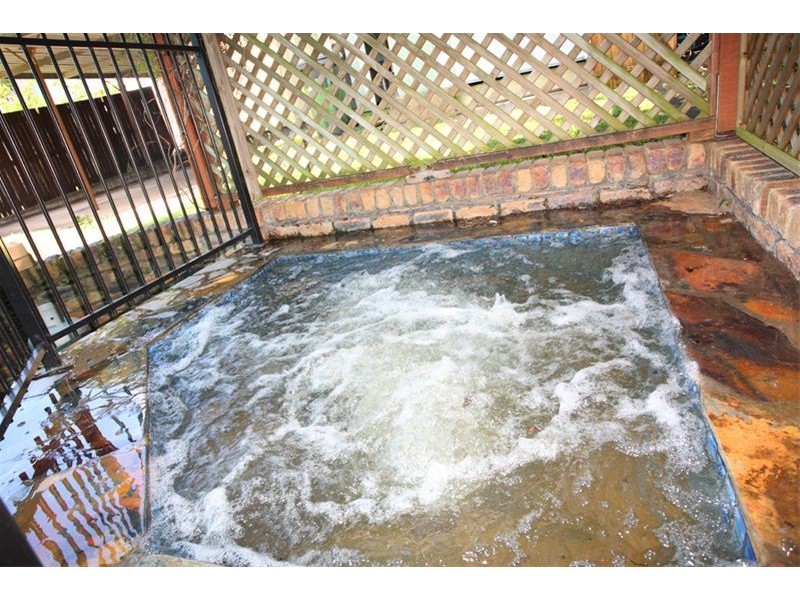 24  Buckland Road, Nundah QLD 4012