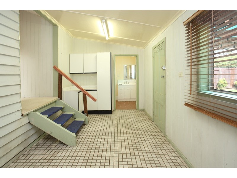 24  Buckland Road, Nundah QLD 4012