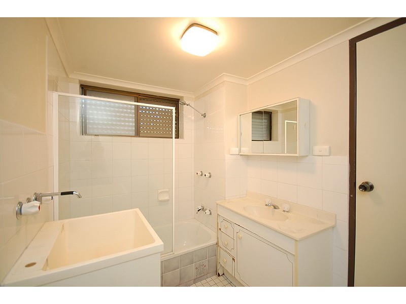 2/12  Donkin Street, Nundah QLD 4012