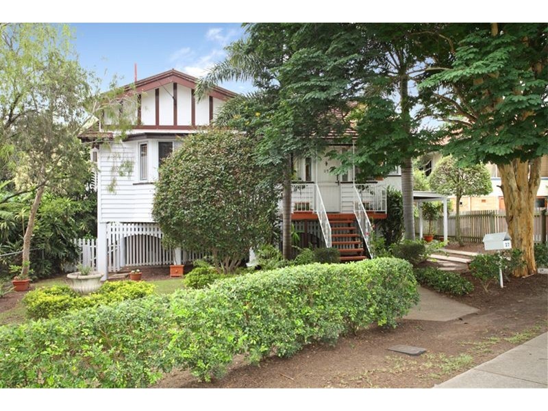 37  Power Street, Wavell Heights QLD 4012