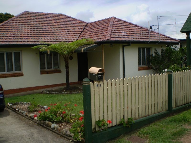 39  Highlands Street, Wavell Heights QLD 4012