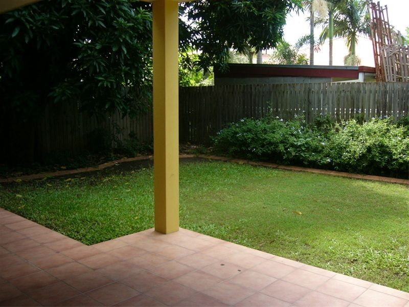 2/33  Brassey Street, Ascot QLD 4007