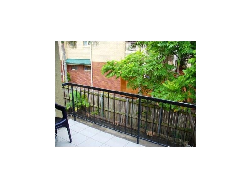 4/104   Ryans Road, Nundah QLD 4012