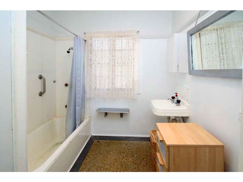 39  Royal St, Virginia QLD 4014