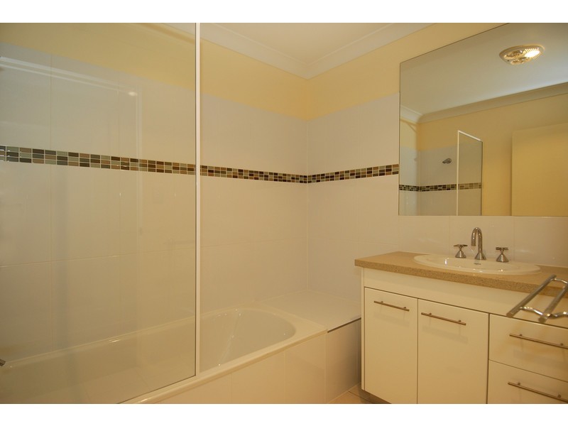 8/91  Hows Road, Nundah QLD 4012