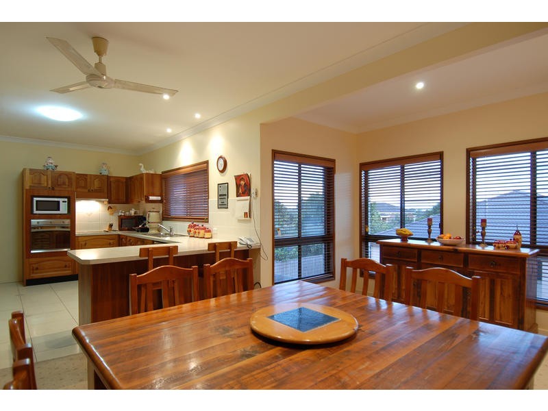 419  St Vincents Road, Nudgee QLD 4014