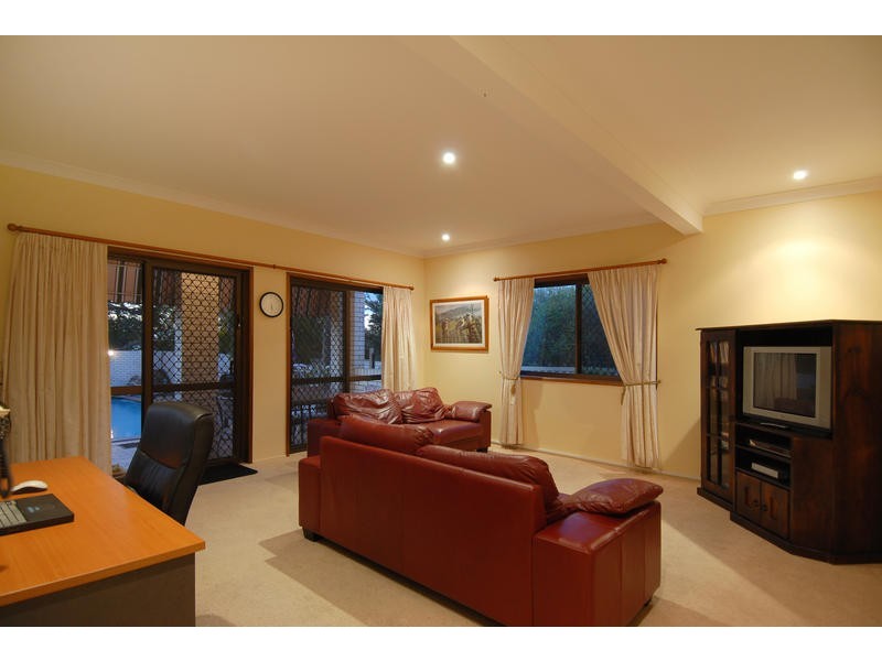 419  St Vincents Road, Nudgee QLD 4014