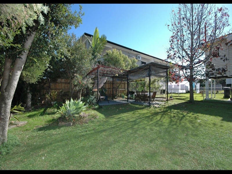 12  Crawford Avenue, Stafford QLD 4053