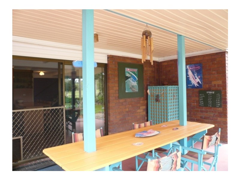 Nudgee Beach QLD 4014