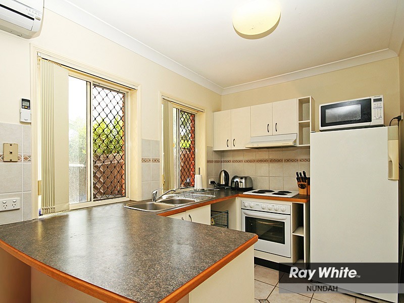 2/27  David Street, Nundah QLD 4012