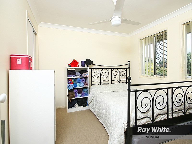 2/27  David Street, Nundah QLD 4012