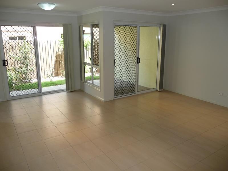 10/ 10  Church Road, Zillmere QLD 4034