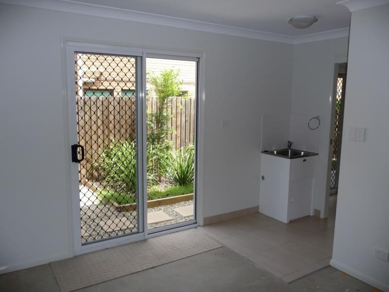 10/ 10  Church Road, Zillmere QLD 4034