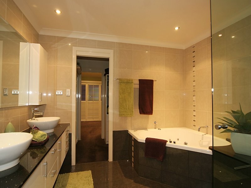 2 Master s Ave, Victoria Point QLD 4165