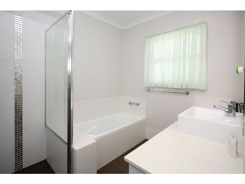 2 David Street, Nundah QLD 4012