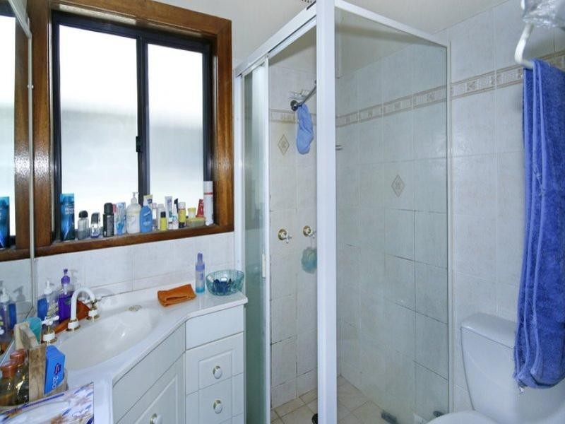 2  Trafalgar Avenue, Woy Woy NSW 2256