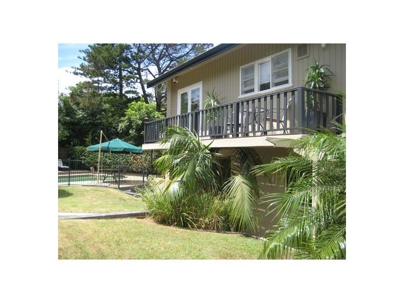 10 Merridong Road, Elanora Heights NSW 2101