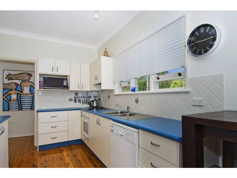 10 Merridong Road, Elanora Heights NSW 2101