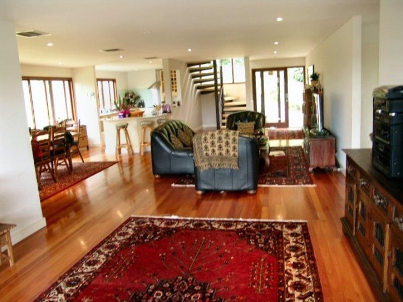 1064  Barrenjoey Road, Palm Beach NSW 2108