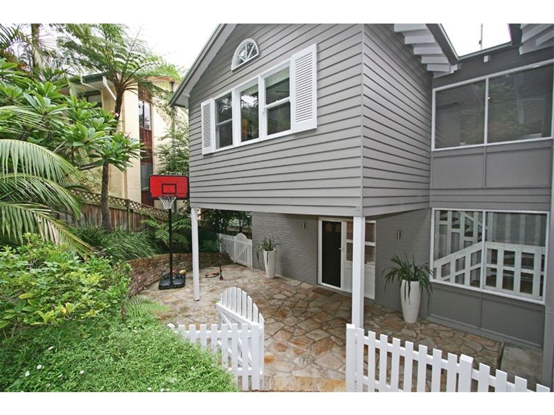 26 Loquat Valley Road, Bayview NSW 2104