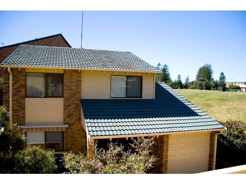 1/2 Darley Street East, Mona Vale NSW 2103