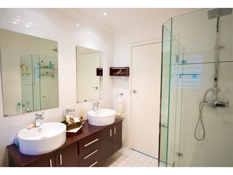 18 Jendi Avenue, Bayview NSW 2104