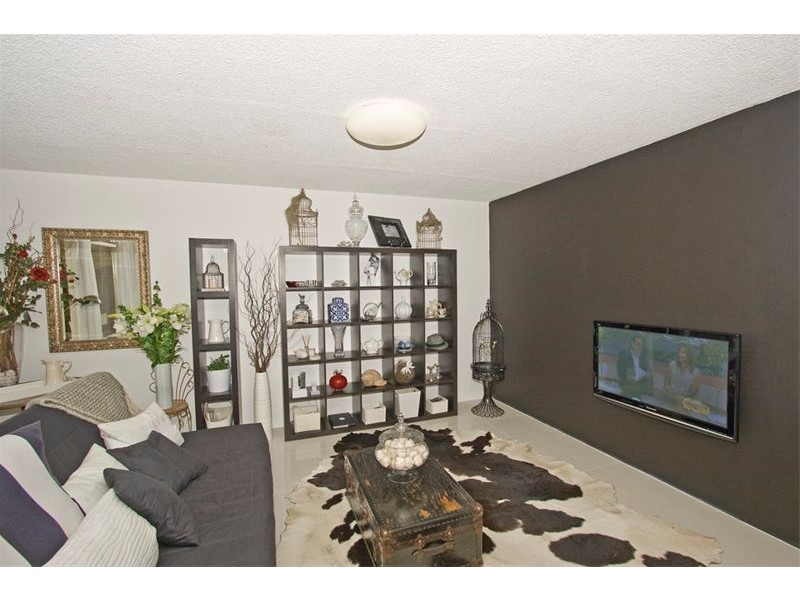 10/16  Darley Street, Mona Vale NSW 2103