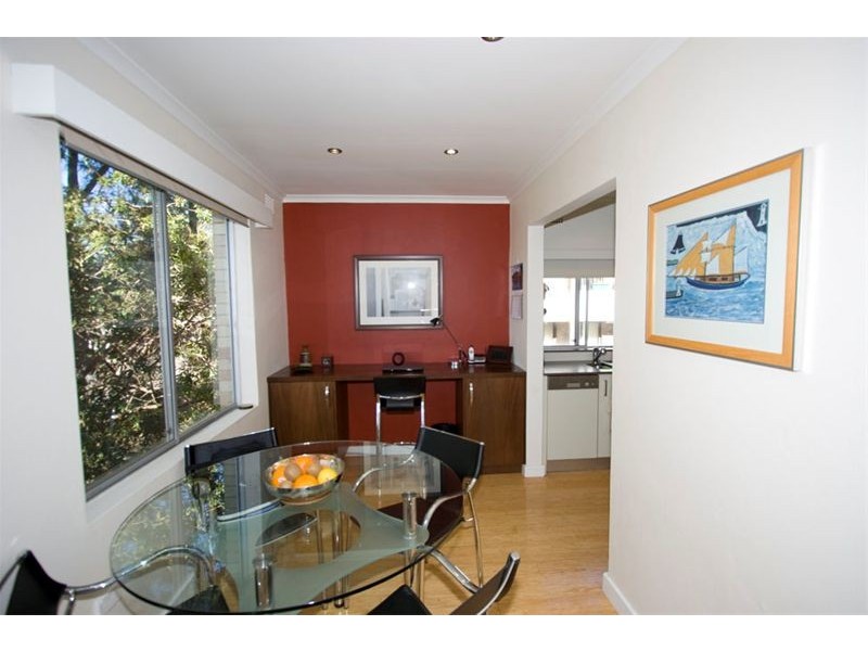 2/36  Seaview Avenue, Newport NSW 2106