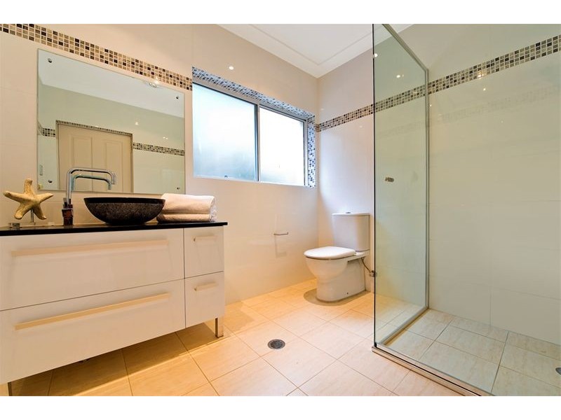 37 Kananook Avenue, Bayview NSW 2104