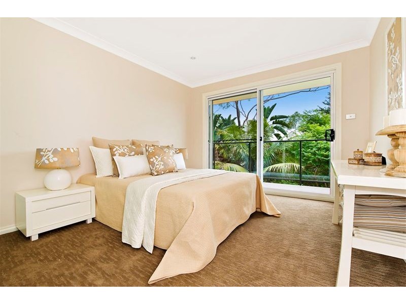 37 Kananook Avenue, Bayview NSW 2104