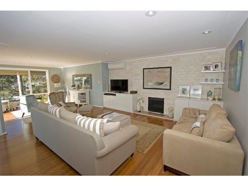 7a  Loquat Valley Road, Bayview NSW 2104