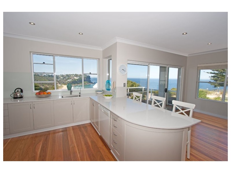 8 Hillcrest Avenue, Mona Vale NSW 2103