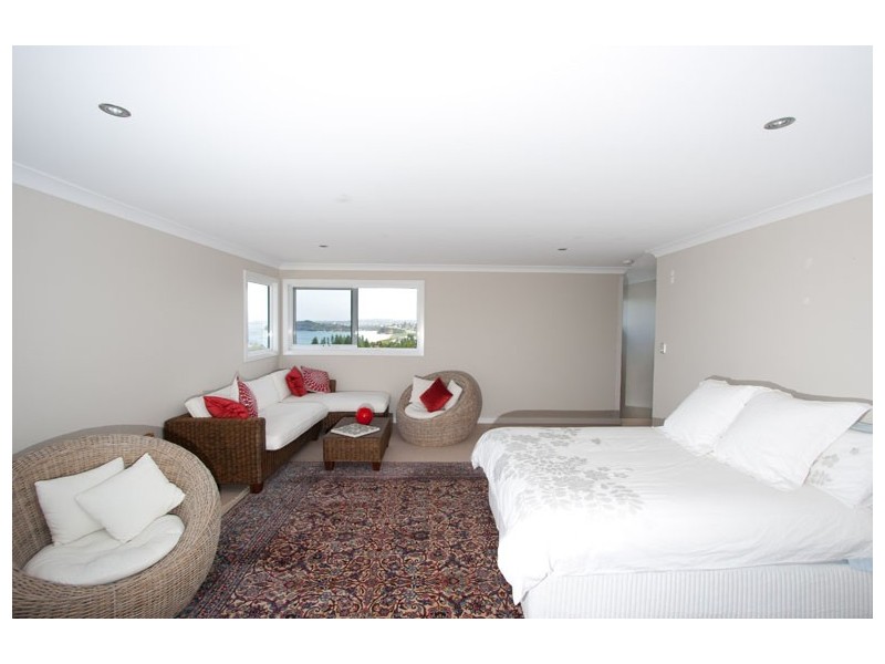 8 Hillcrest Avenue, Mona Vale NSW 2103