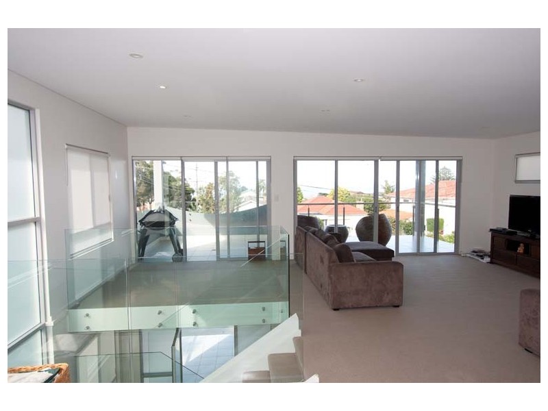 16 Idaline Street, Collaroy Plateau NSW 2097