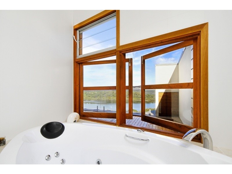 73 Woorarra Avenue, North Narrabeen NSW 2101