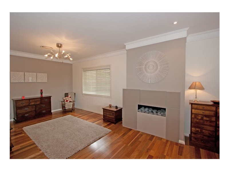 12 Jacquelene Close, Bayview NSW 2104