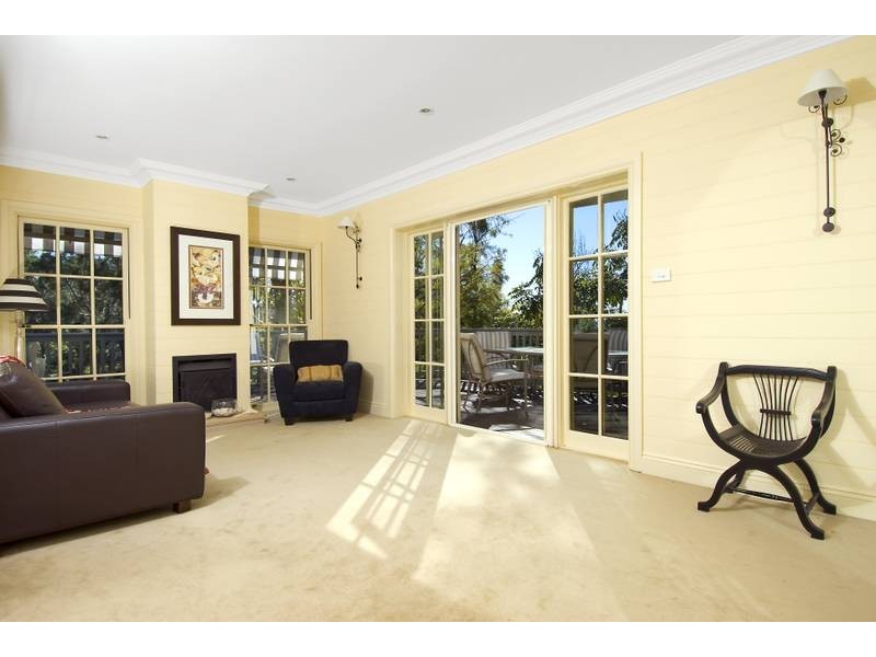 11 Loquat Valley Road, Bayview NSW 2104